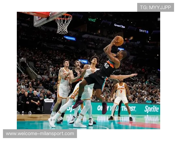 文班＋福克斯合体！马刺西部第二震惊联盟，马刺队员福克斯